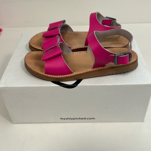 Freshly Picked Pink Fuschia Bayview Sandal FP 11 (US 12.5) - Picture 3 of 10